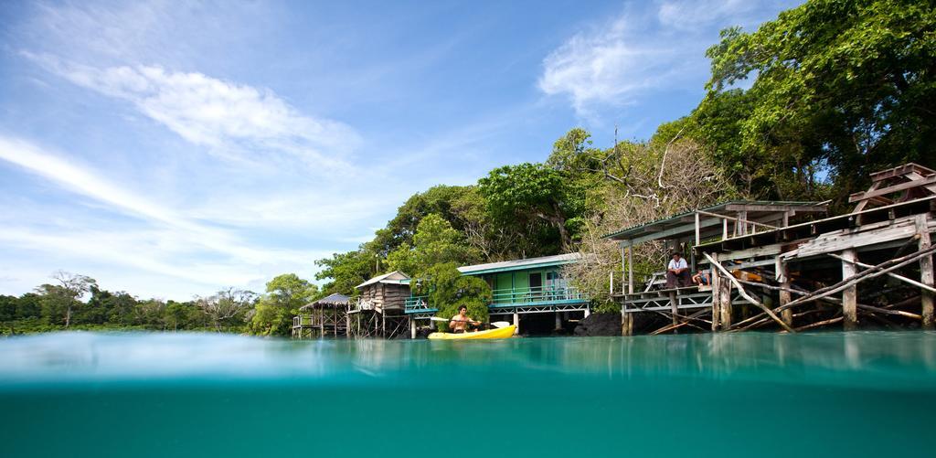 Lusia'S Lagoon Chalets Salelologa Bagian luar foto