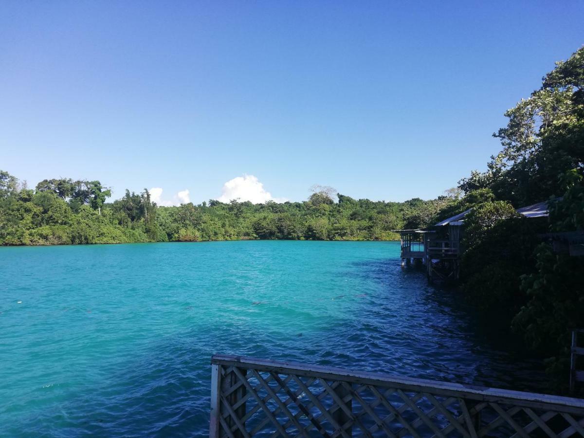 Lusia'S Lagoon Chalets Salelologa Bagian luar foto