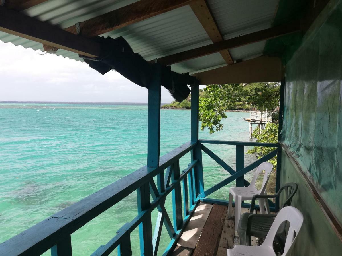 Lusia'S Lagoon Chalets Salelologa Bagian luar foto