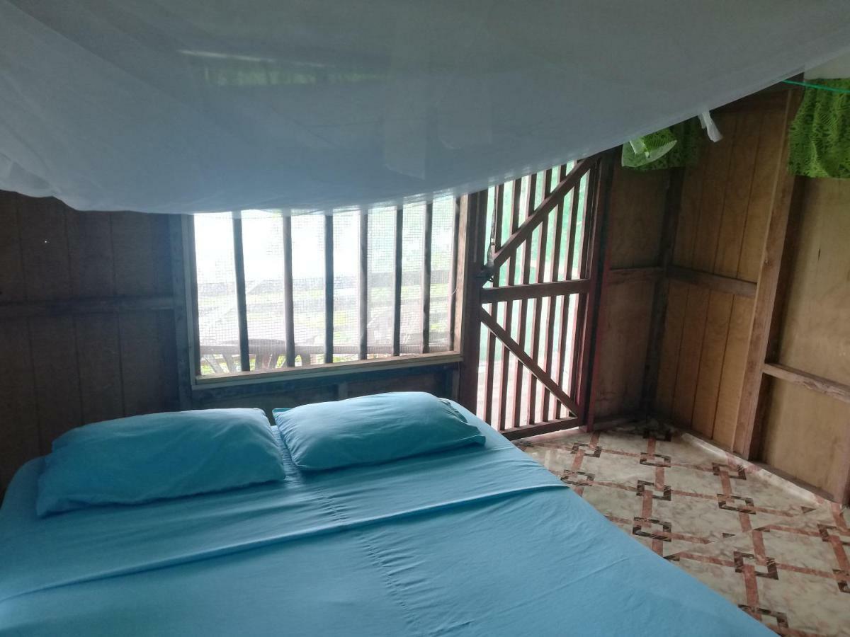 Lusia'S Lagoon Chalets Salelologa Bagian luar foto